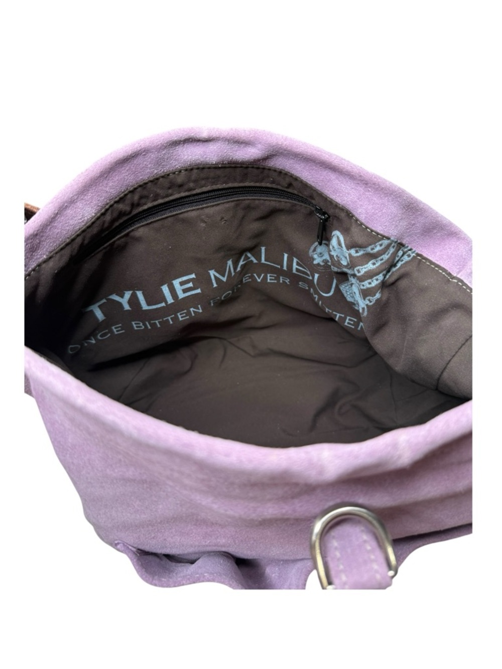 Deadstock: new Tylie Malibu ᪣ Utility Suede Hobo Bag ᪣ Crystal Strap ᪣ Lilac Y2K - Picture 11 of 16